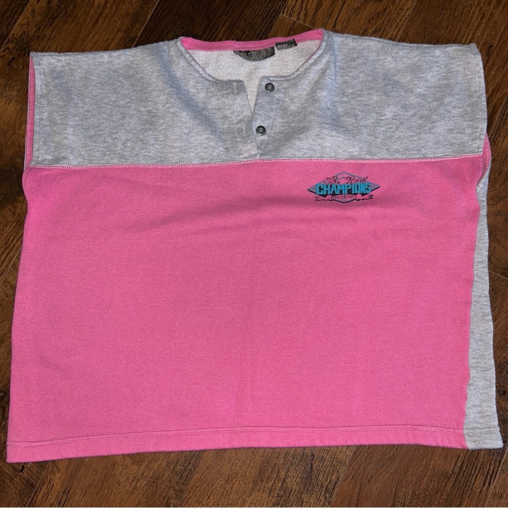 Vtg Gitano Pink and Gray Short sleeve box top fuzzy inside